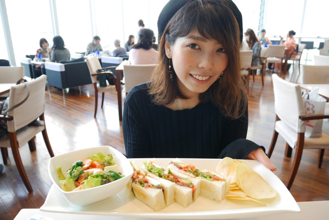 優雅なサンドイッチに出会える大阪梅田「グランカフェ」が素敵