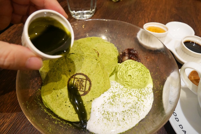 「MARUFUJI CAFE(まるふじカフェ)」の米粉の抹茶パンケーキ