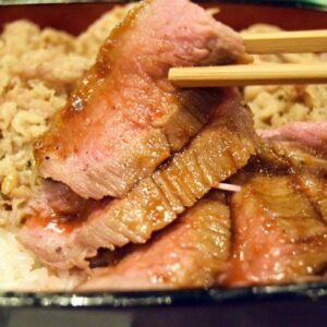 食べないのは罪！大阪なんばの「二見の豚まん」が旨すぎる！