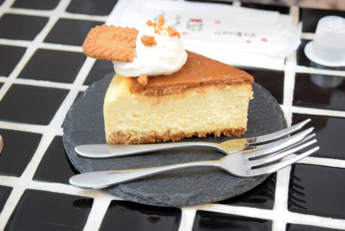 ロータスチーズケーキのアップ