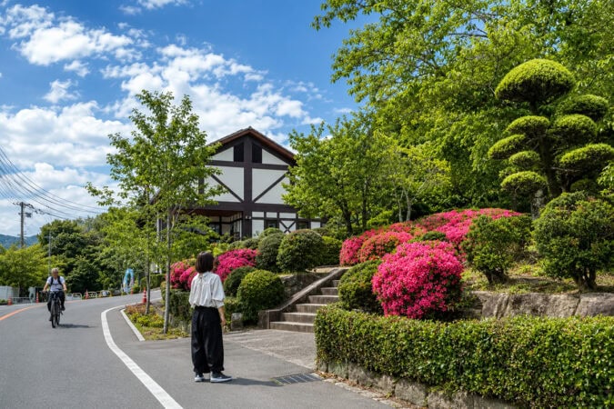五月山動物園の正面ゲート付近にある五月山公園売店