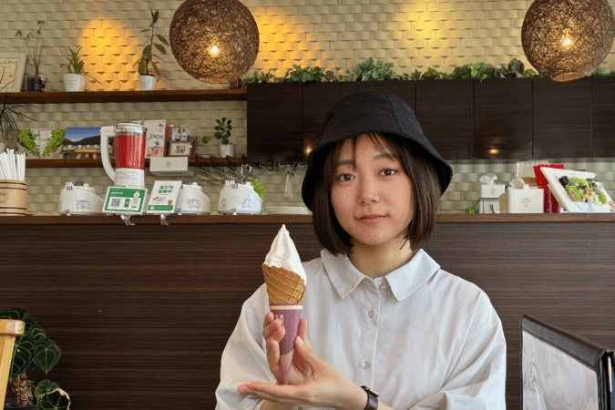 いちごICHIJYUフルーツカフェ多田店の店内