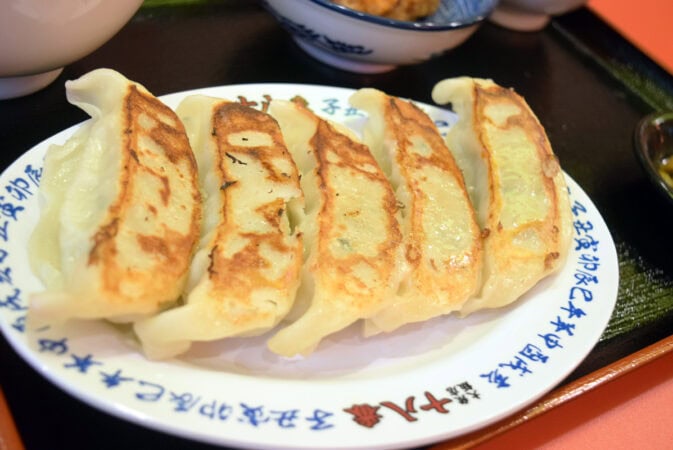 大衆飯店 十八番 餃子定食