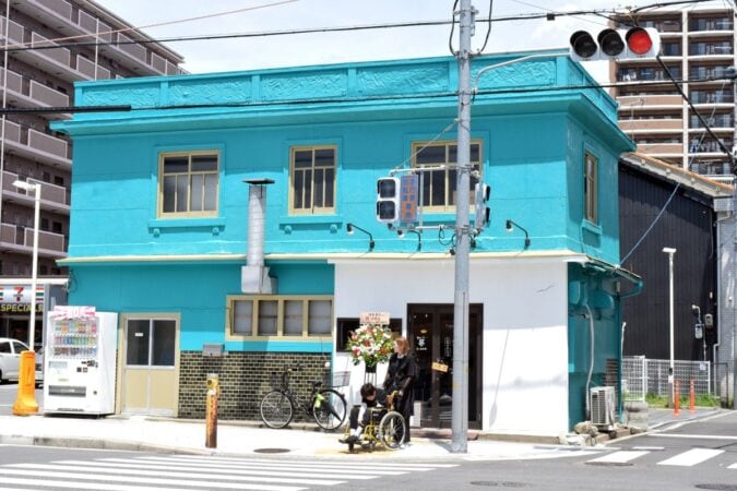 鶴橋・今里のカレー店「ほなまた」の外観